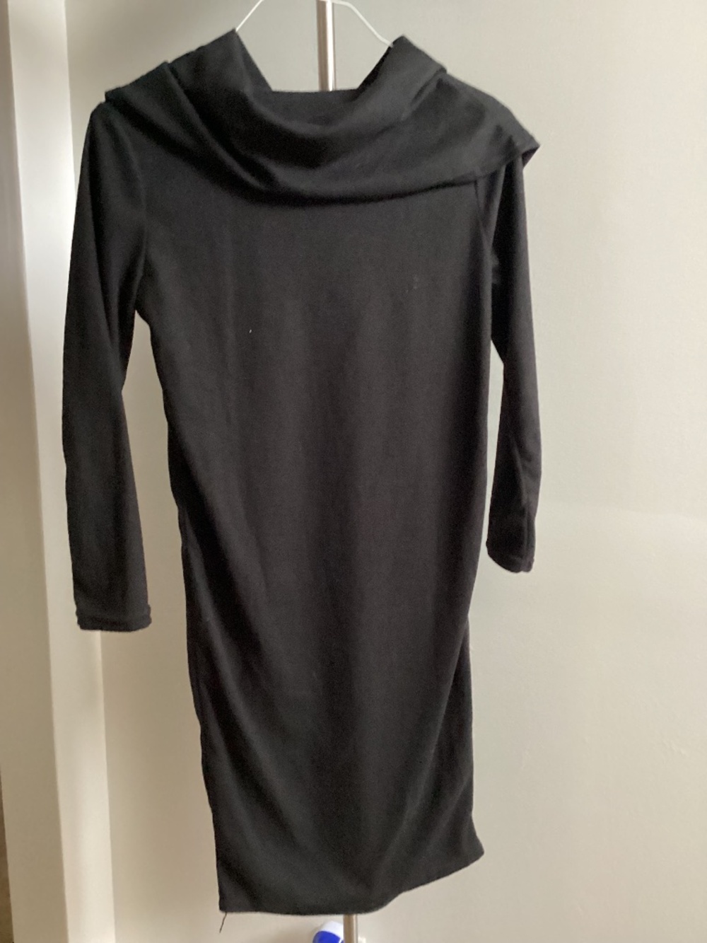 Thin fleecy cowl neck dress